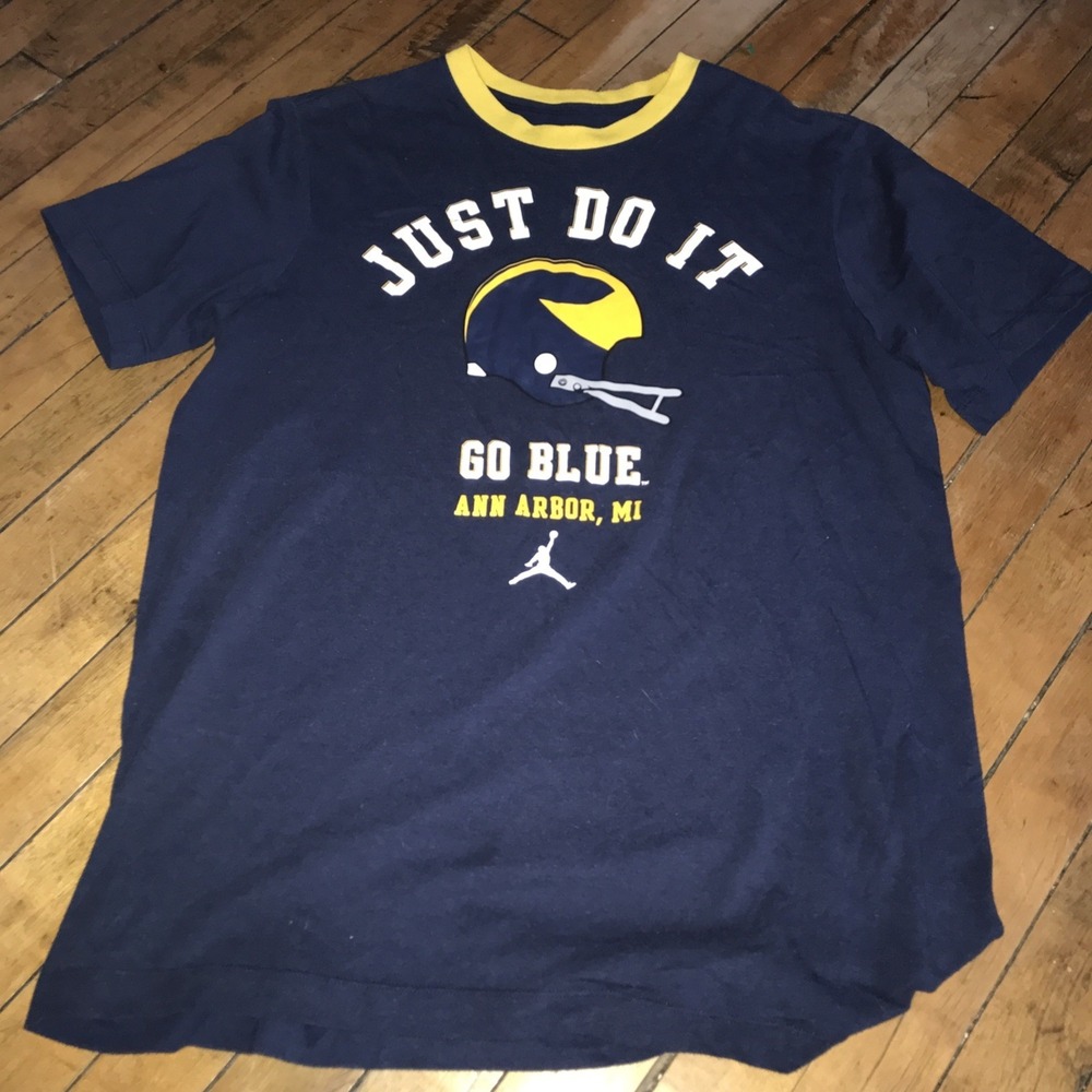Michigan Wolverines Adult Medium Blue Nike Tee Shirt
